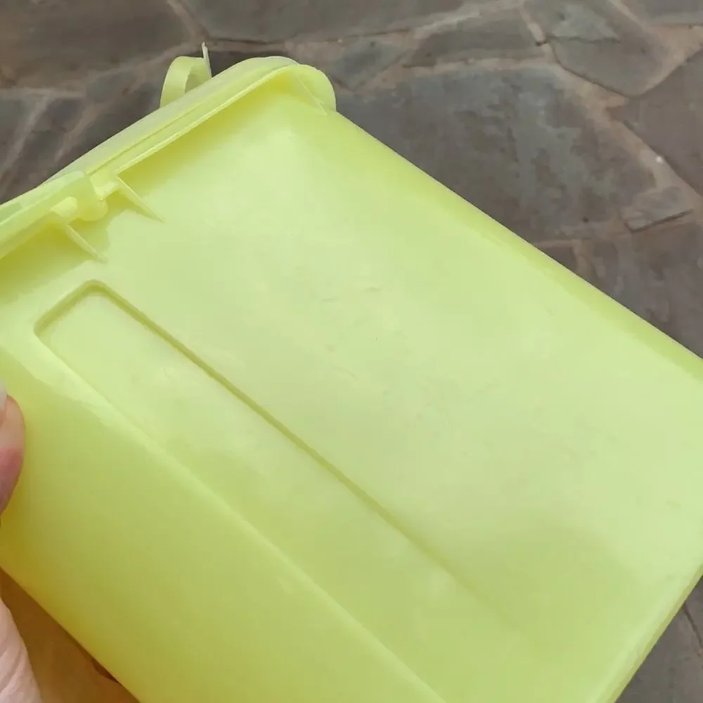 Vintage‎ yellow Tupperware pitcher